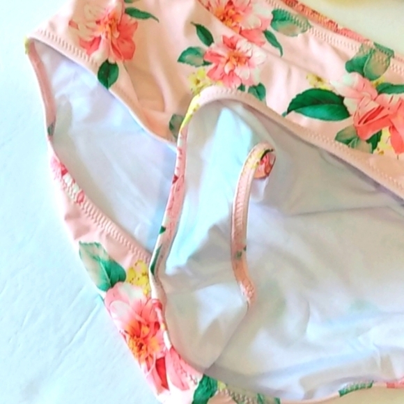 CUPSHE PEACH FLORAL HI-WAIST BIKINI BOTTOM SIZE MEDIUM NWT - Picture 5 of 9